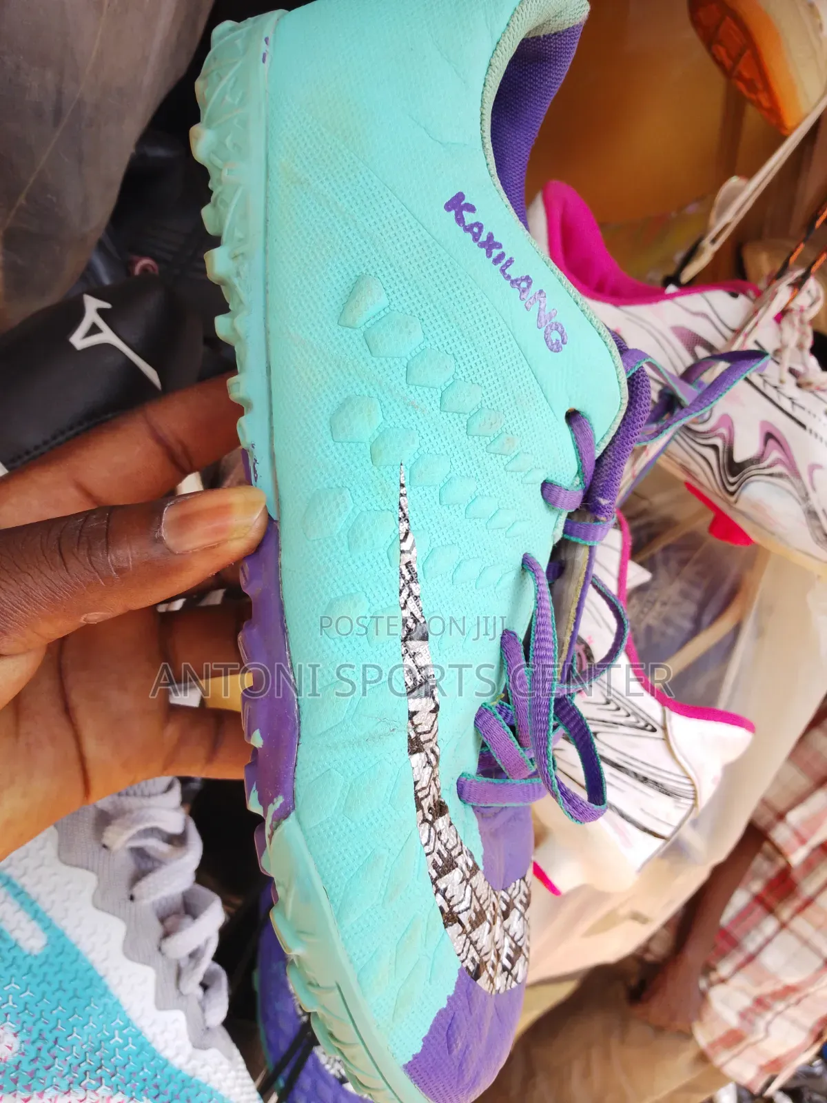 Second Hand Shoe Fair Pray