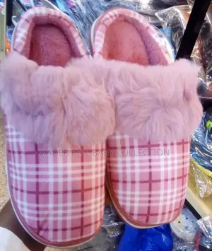 Indoor Shoes Are Unisex