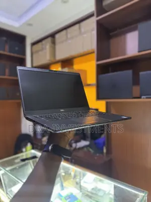 Laptop Dell Latitude 5300 8GB Intel Core i5 SSD 256GB