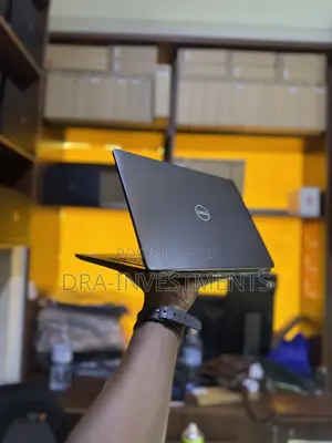 Laptop Dell Latitude 5300 8GB Intel Core i5 SSD 512GB