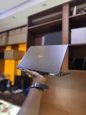 Laptop Dell Latitude 5300 16GB Intel Core i5 SSD 512GB