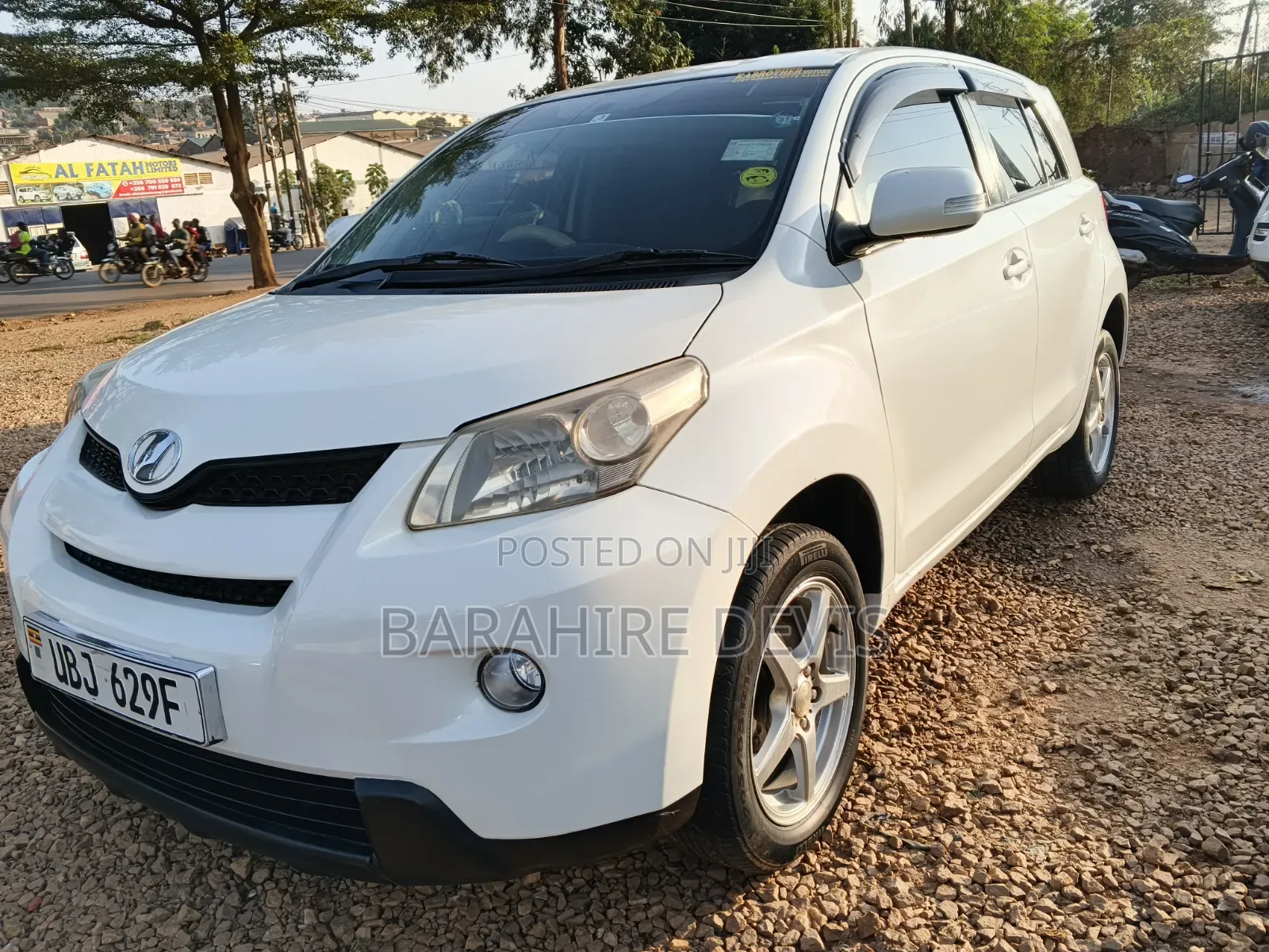 Toyota IST 2010 White