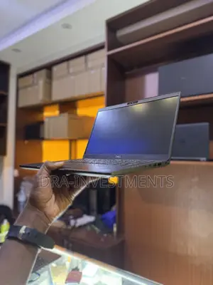 Laptop Dell Latitude 5300 16GB Intel Core i5 SSD 512GB