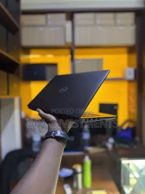 Laptop Dell Latitude 5300 16GB Intel Core i7 SSD 512GB