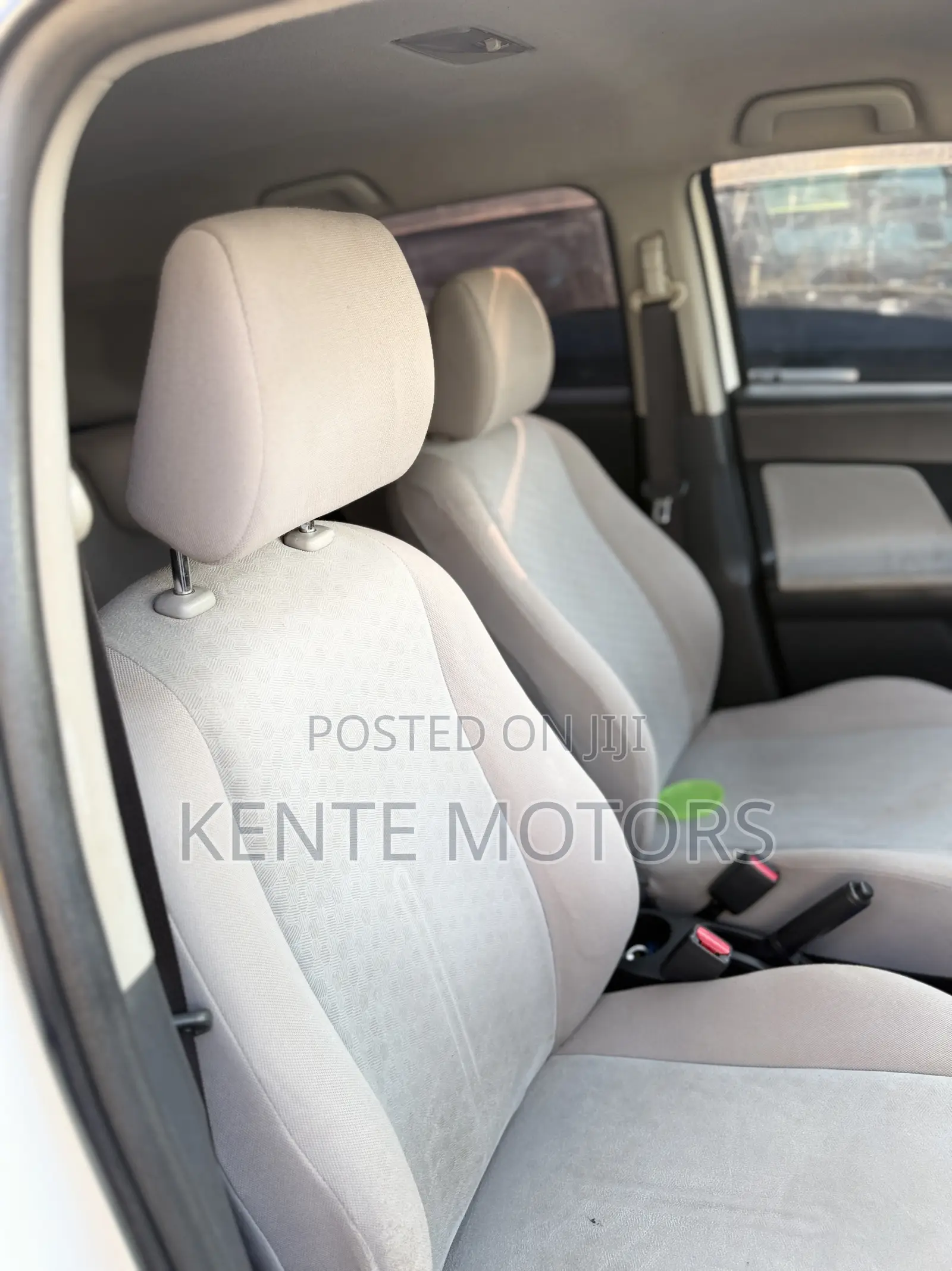 Toyota IST 2010 White