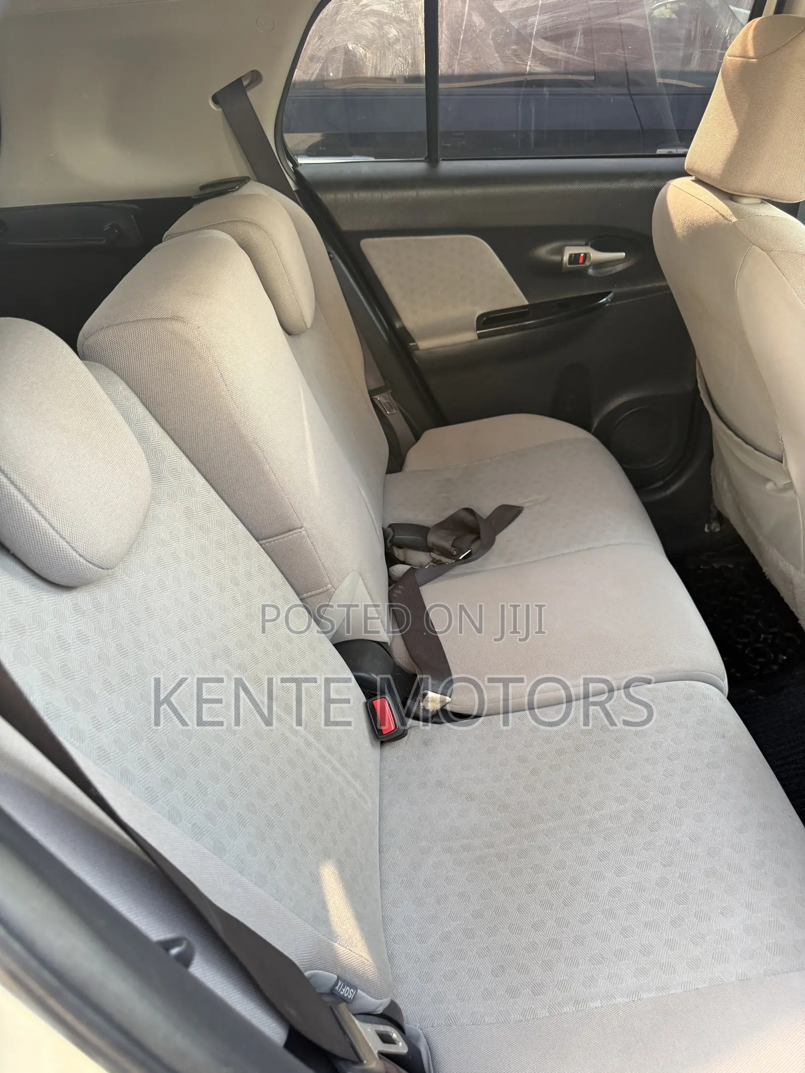 Toyota IST 2010 White