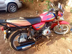 Bajaj CT 125X 2023 Red