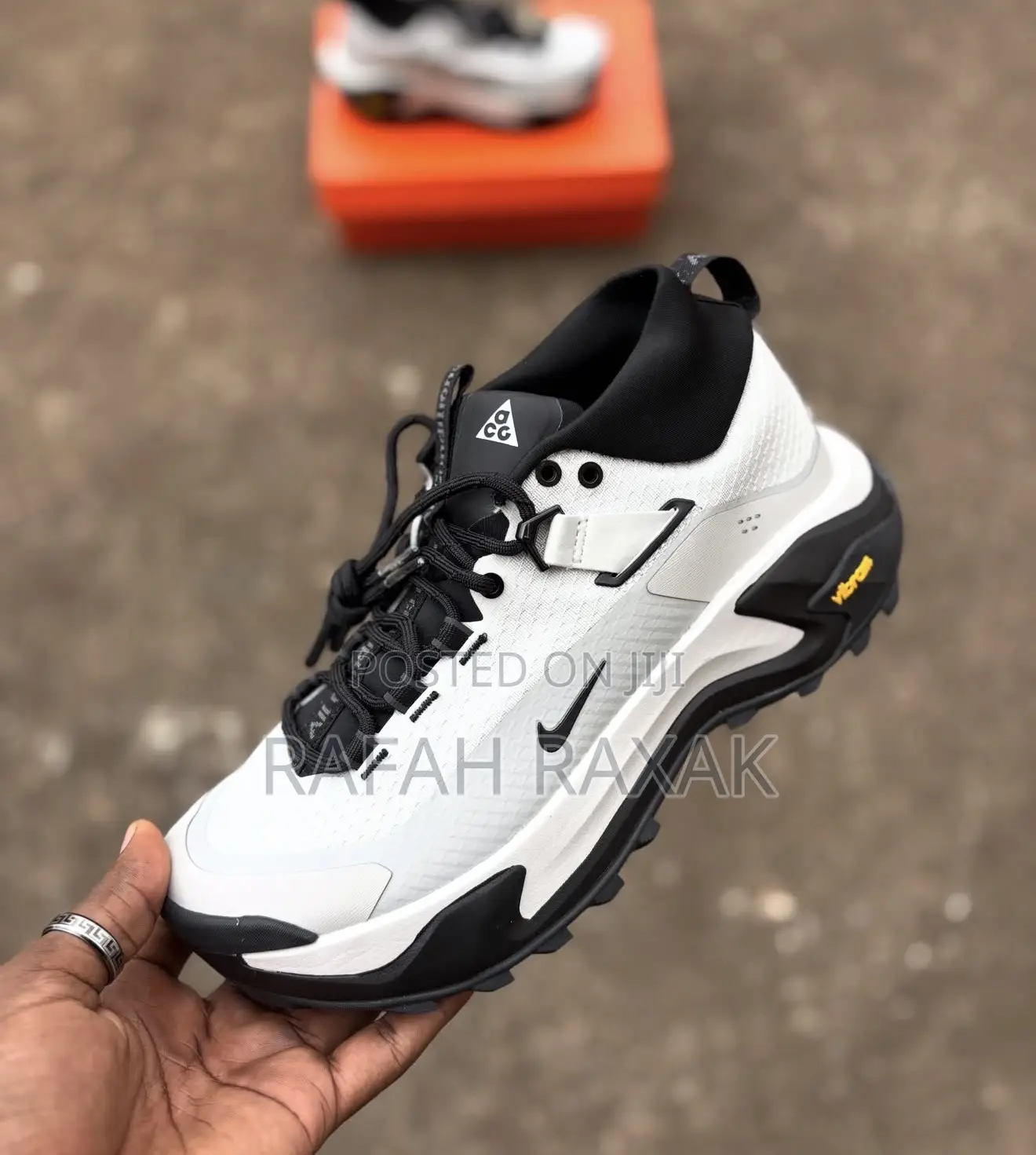 Men’S Grey/Black Nike Acg Mountain Trail Gore-Tex Hiking Sneakers