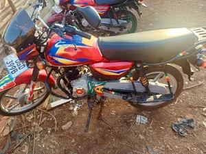 Bajaj CT 125X 2025 Red