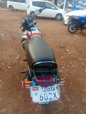 Bajaj Boxer 100 2025 Red