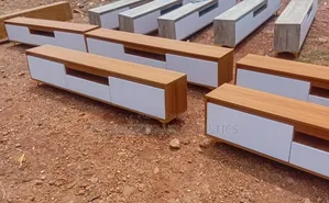 Ground TV Stand