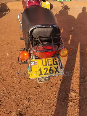 Bajaj Boxer 2015 Red