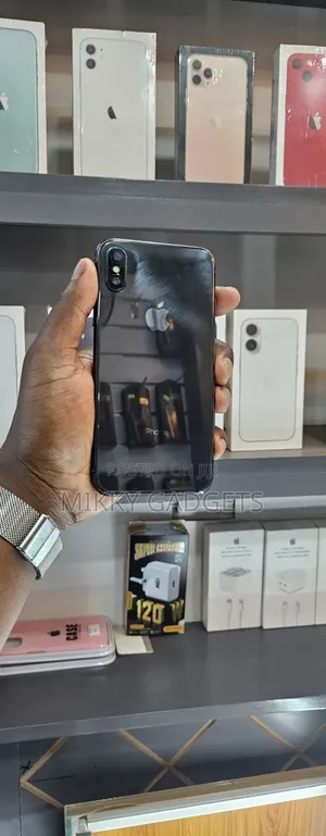 Apple iPhone X 64 GB Black