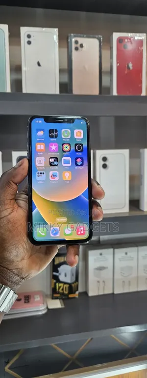 Apple iPhone X 64 GB Black