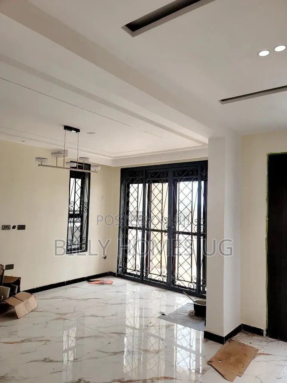5bdrm Villa in Ssisa for sale