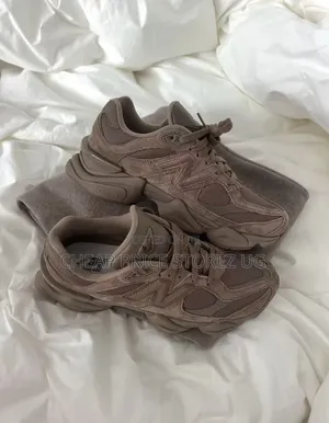 9060 "Mushroom" / "Chestnut" Showcases a Rich Brownish-Taupe Suede