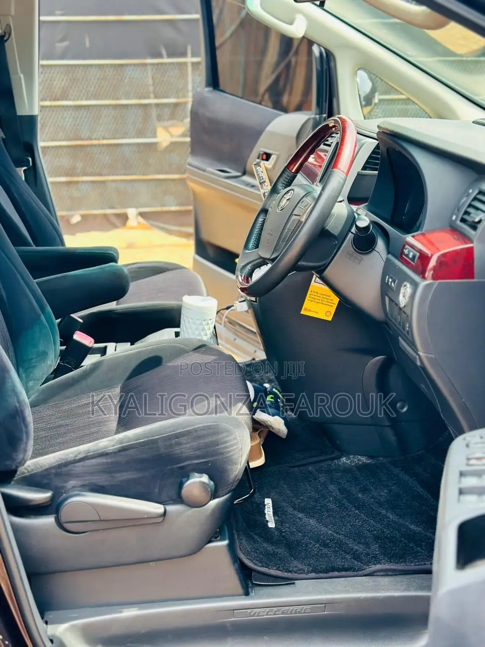 Toyota Vellfire 2014 Black