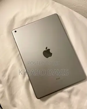 New Apple iPad mini 5 (2019) 32 GB Silver