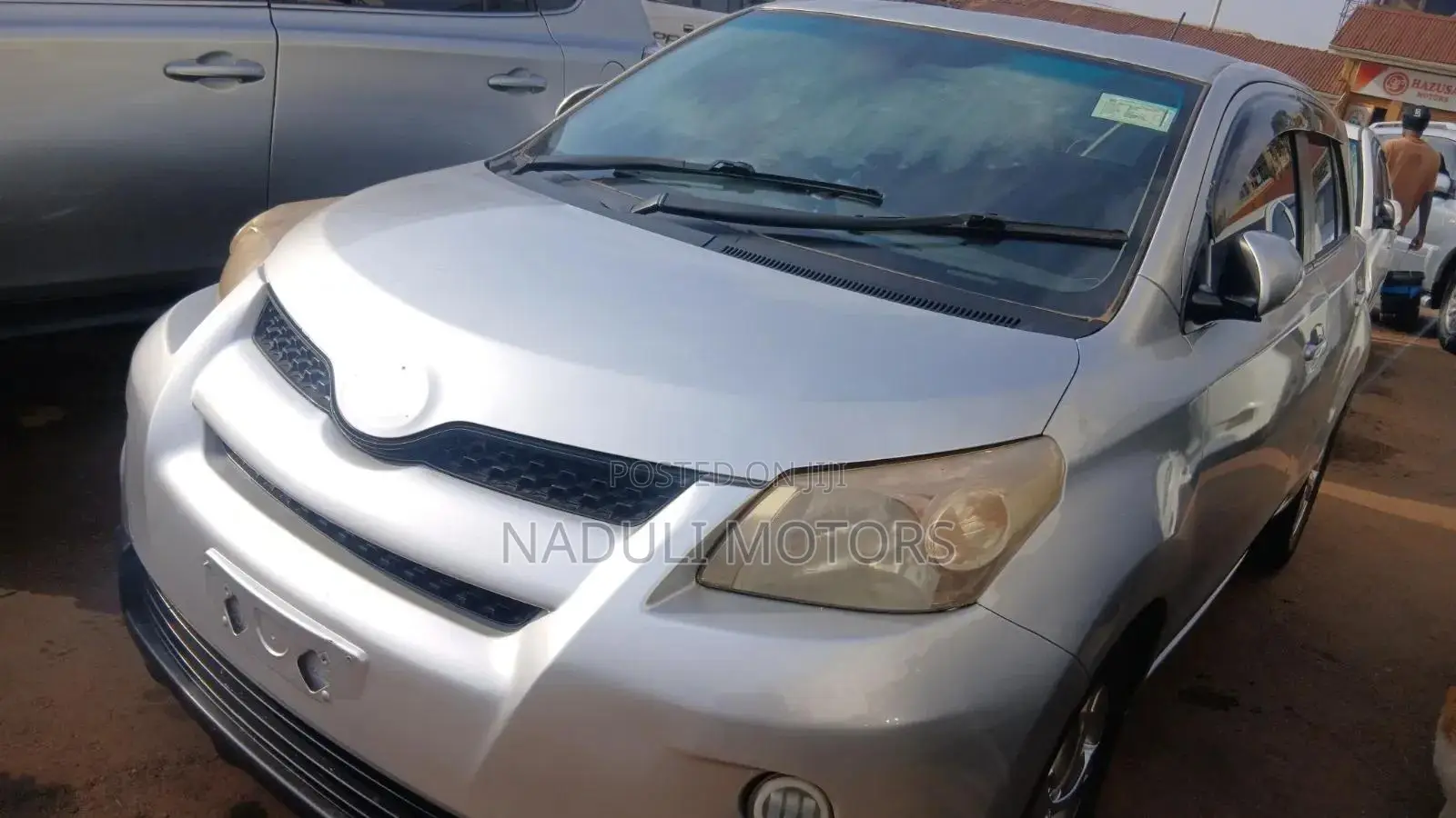 Toyota IST 2010 Silver