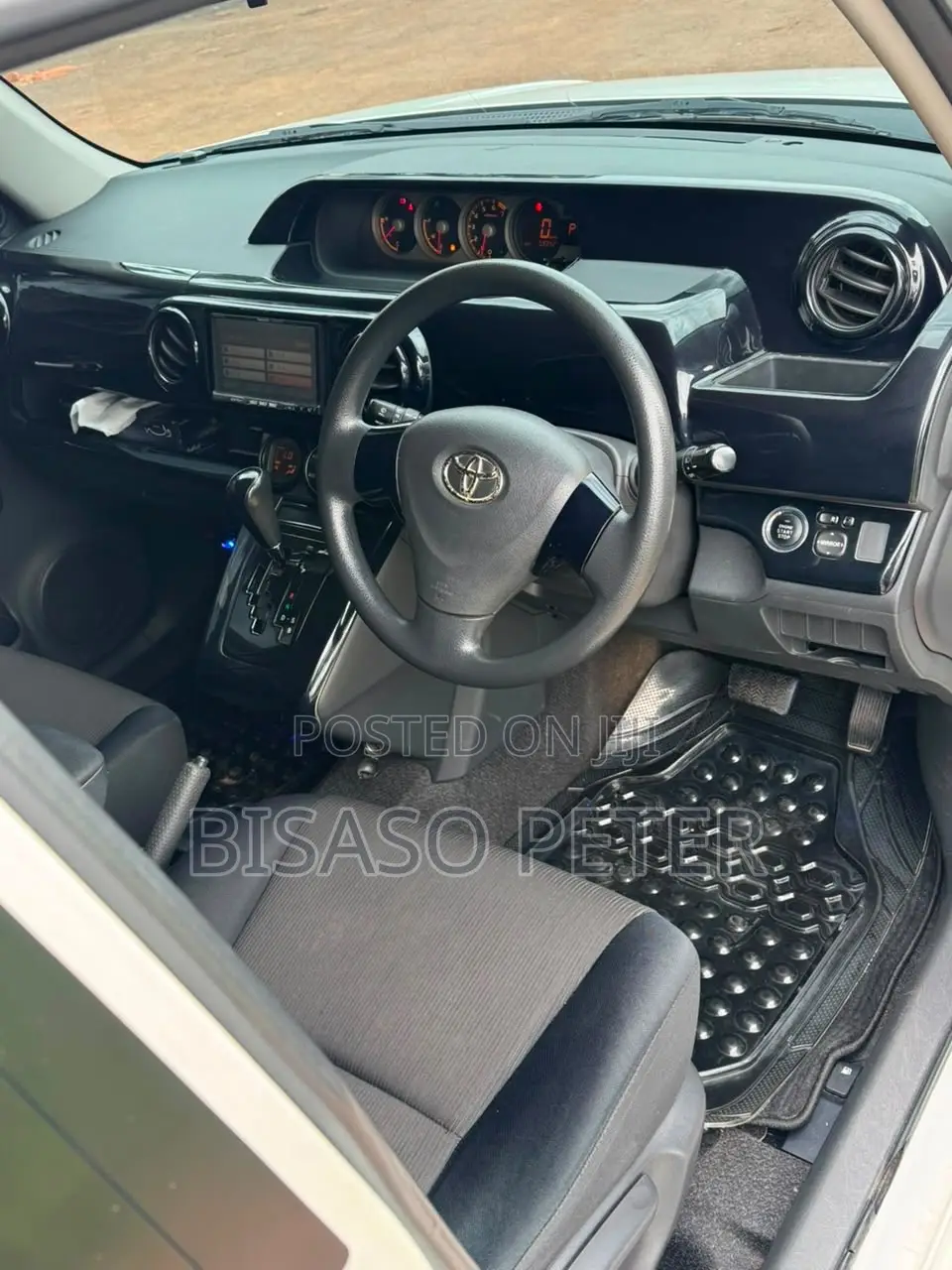 Toyota Corolla Rumion 2012 White