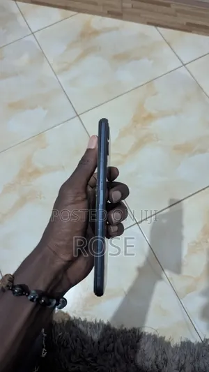 Infinix Hot 12 play 128 GB Blue