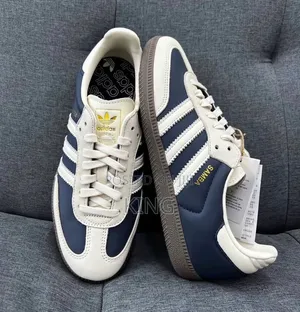 Adidas Samba OG in the Night Indigo / Crew White