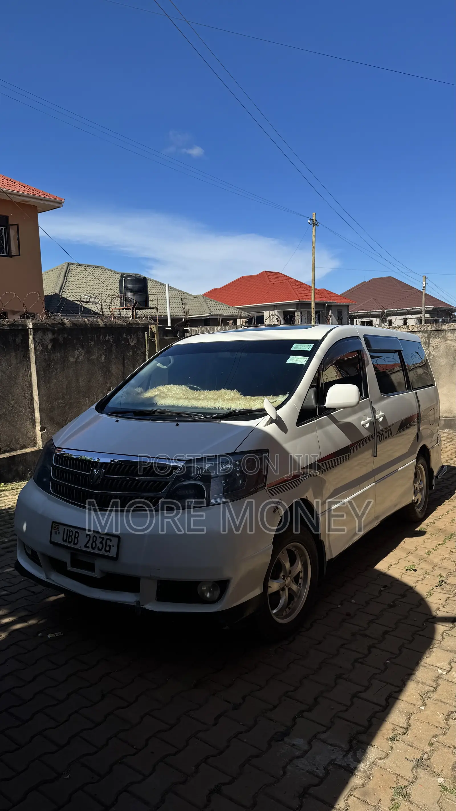 Toyota Alphard 2.4 Petrol AWD 2002 White