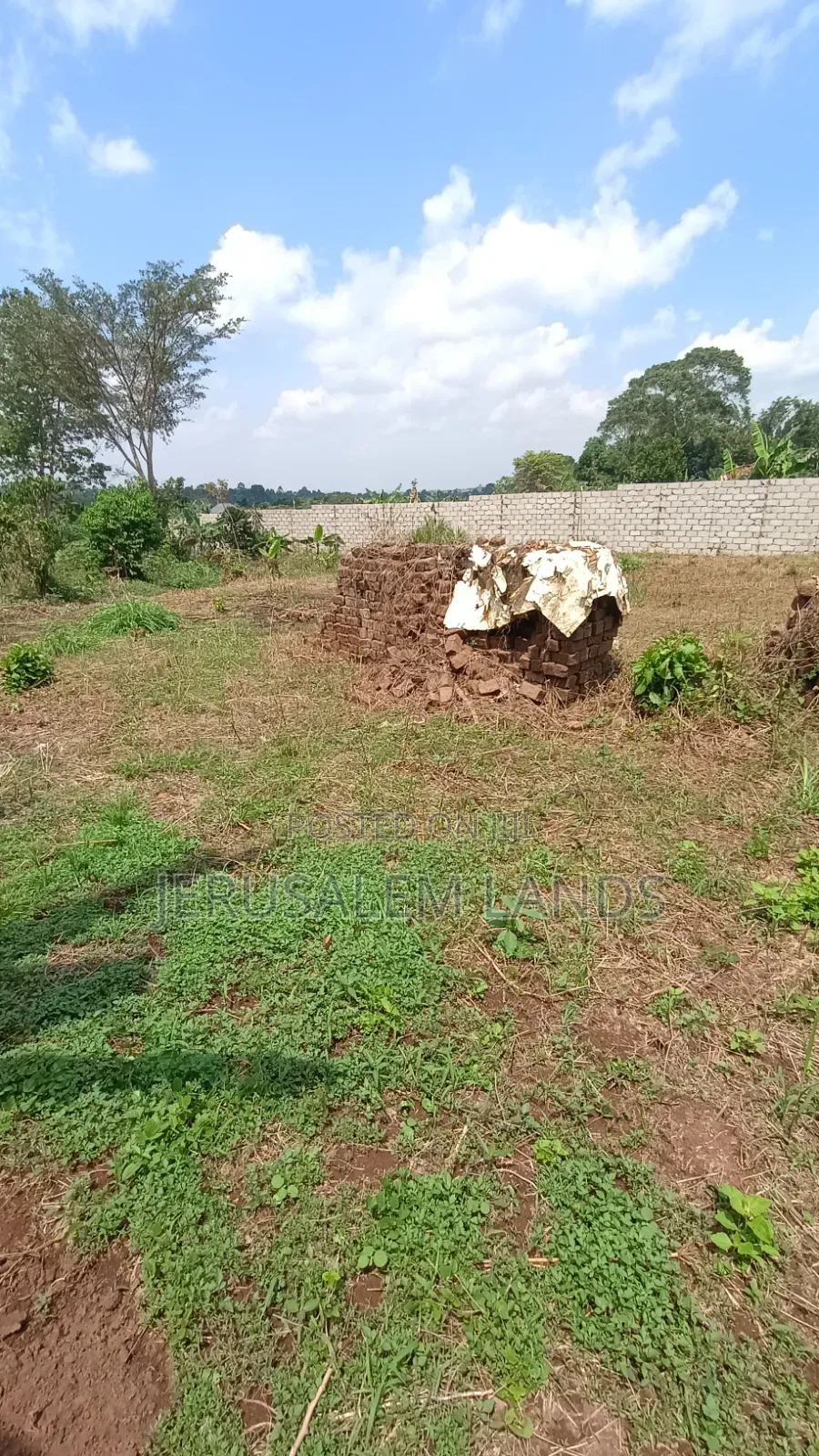 Matuga 1.5km FRM Tamaca Kampala to Plot 14km Price 31m -140x100feet