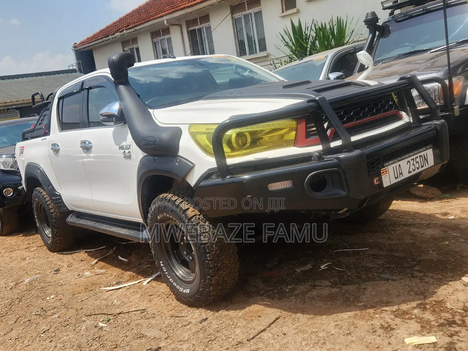 Toyota Hilux 2020 White
