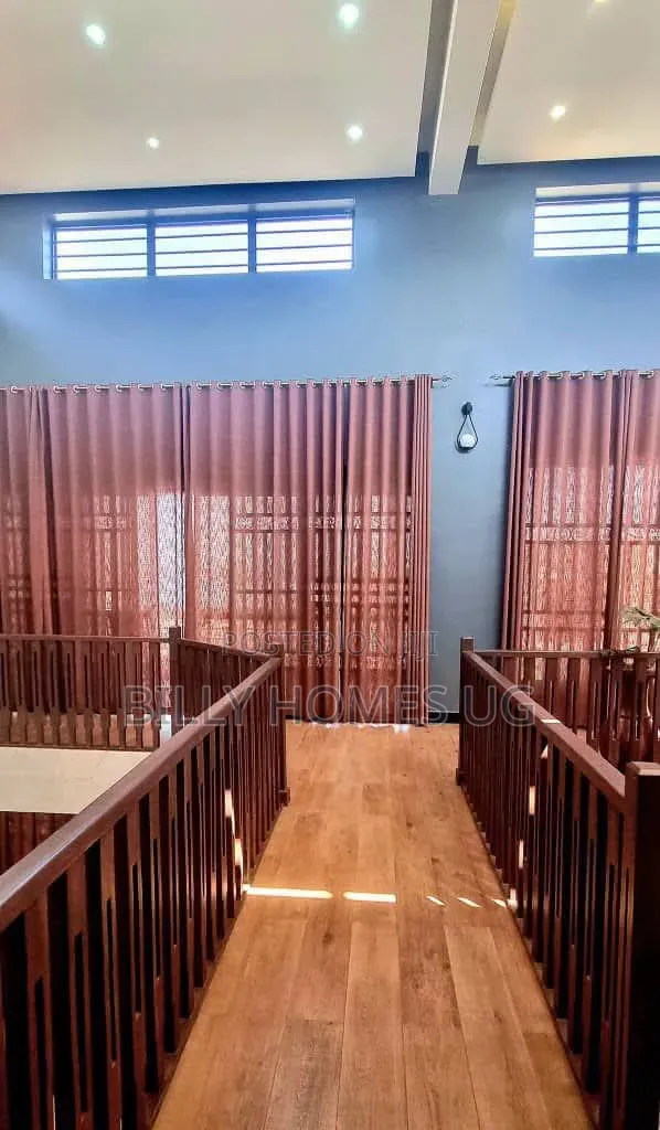 6bdrm Mansion in Katabi for sale