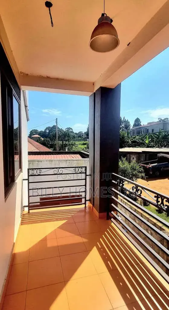 6bdrm Mansion in Katabi for sale