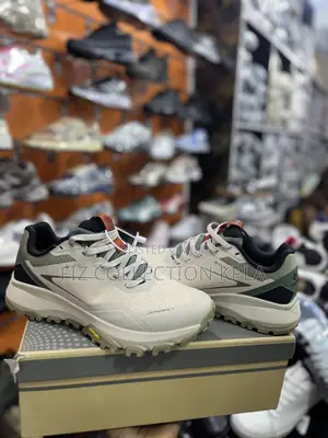 Original Men’s Waterproof Gore-Tex Hiking Trail Sneakers – Vibram