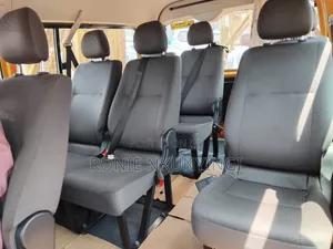 Toyota HiAce 2012 Yellow