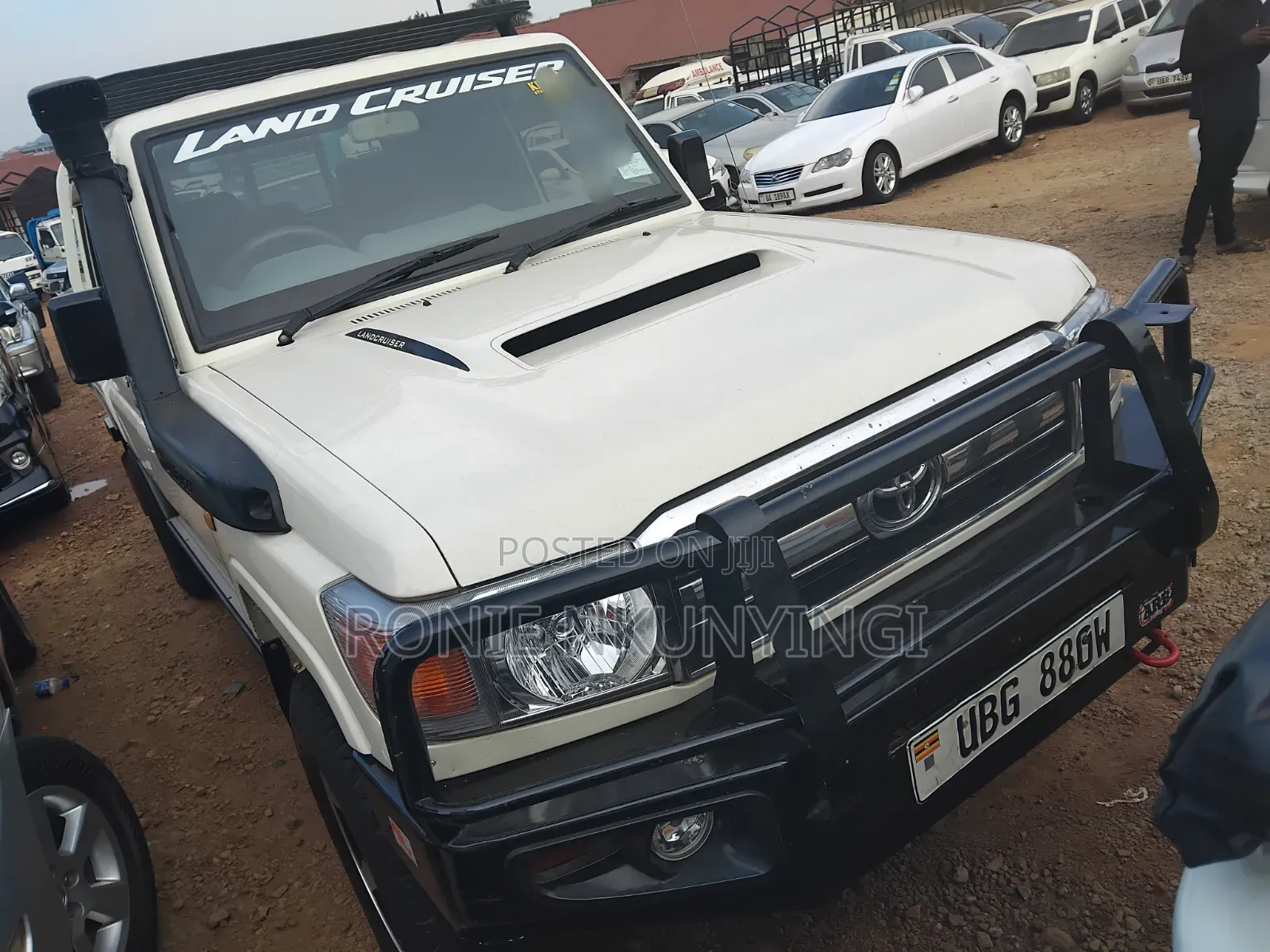 Toyota Land Cruiser 2015 White