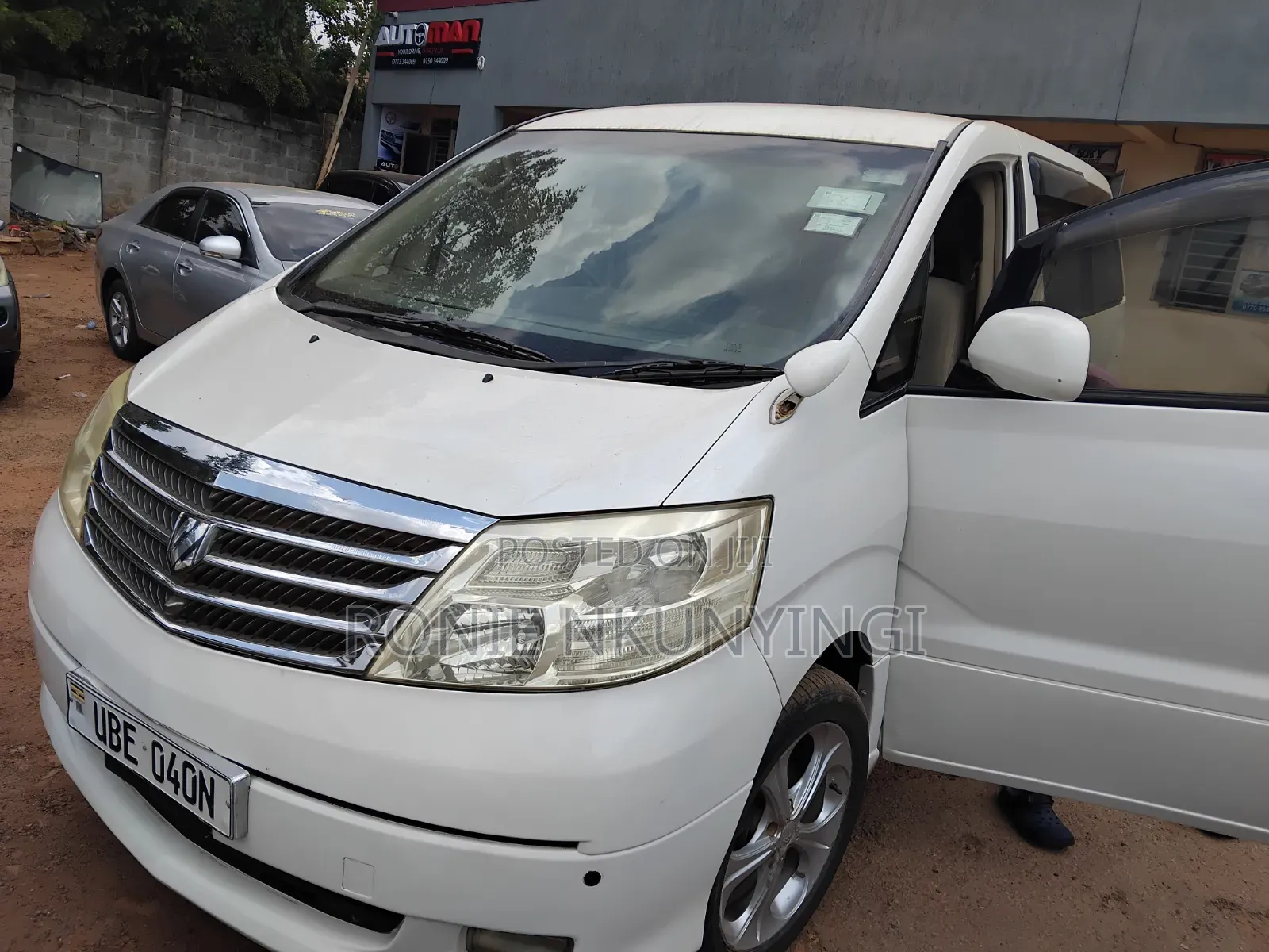 Toyota Alphard 2007 White
