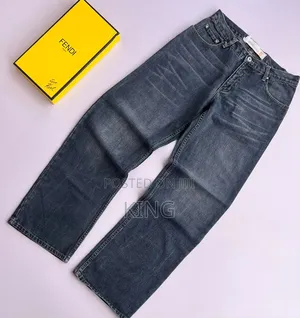 Light Wash Denim Style Jeans