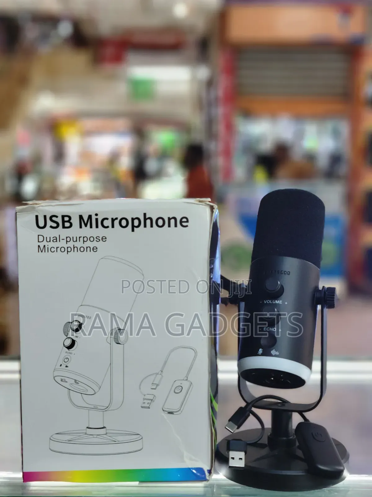Portable USB Condenser Wireless Microphone Connects to Phone and PC
