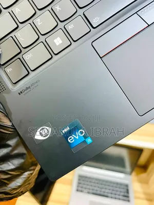 Laptop Lenovo ThinkPad X1 Yoga 16GB Intel Core i5 HDD+SSD 500GB