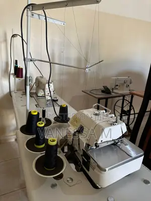 Siruba 747 Industrial 4-Thread Overlock Sewing Machine(Serger)