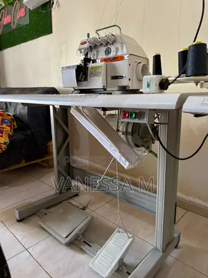 Siruba 747 Industrial 4-Thread Overlock Sewing Machine(Serger)