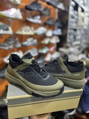 Original Waterproof Outdoor Sneakers Men’s Green Black