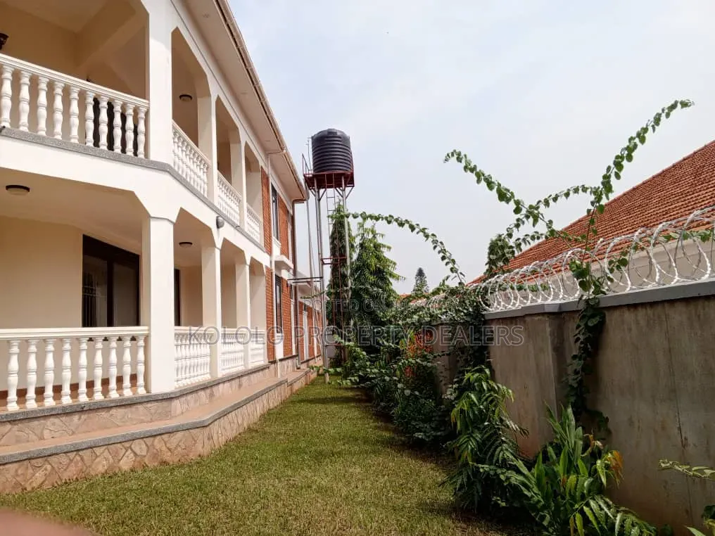 6bdrm Duplex in Naguru, Central Division for rent