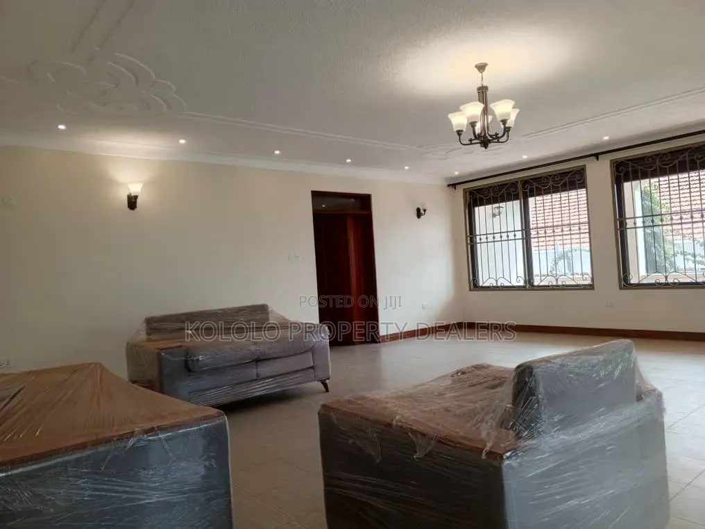 6bdrm Duplex in Naguru, Central Division for rent