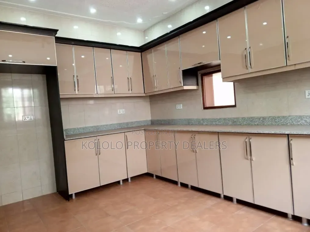6bdrm Duplex in Naguru, Central Division for rent