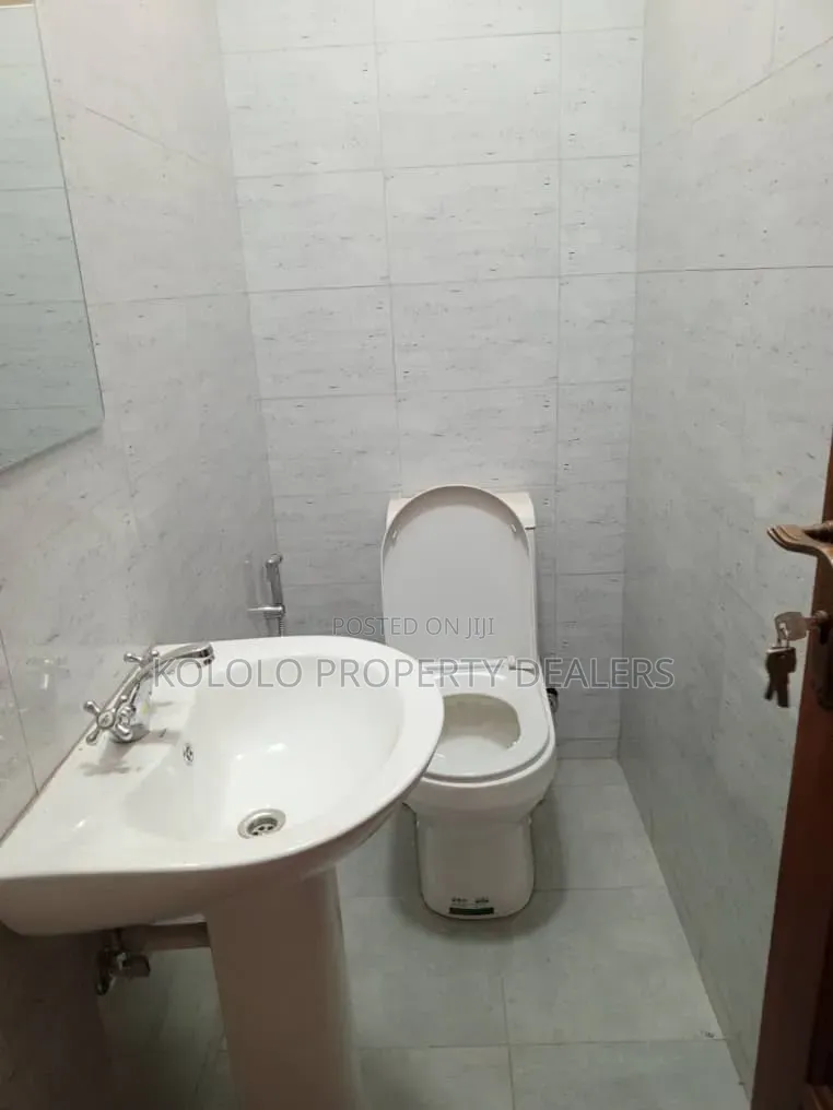 6bdrm Duplex in Naguru, Central Division for rent