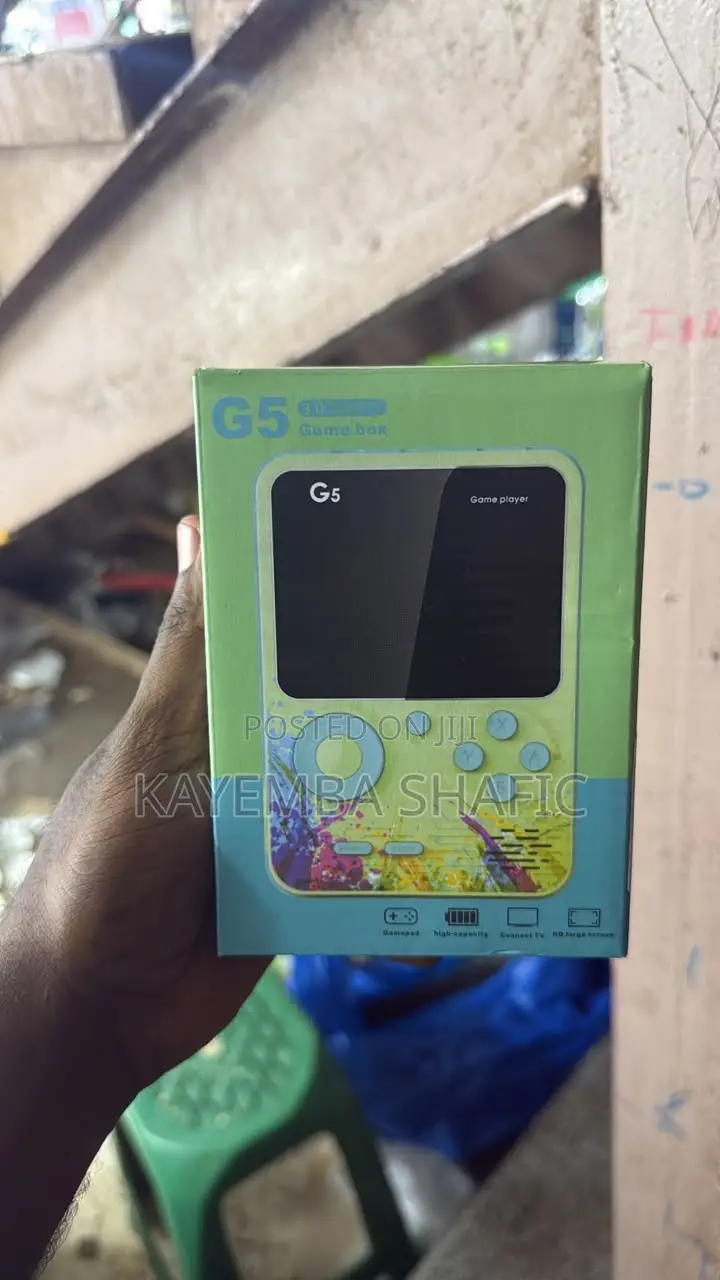 G5 Retro Handheld Game Console - 500 in 1 Classic Games (Brand New)