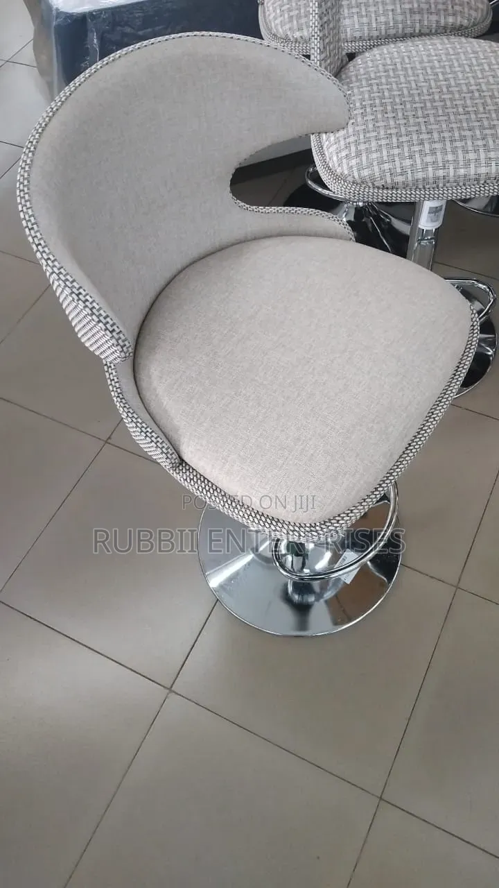 Elegant Curved Back Bar Stool