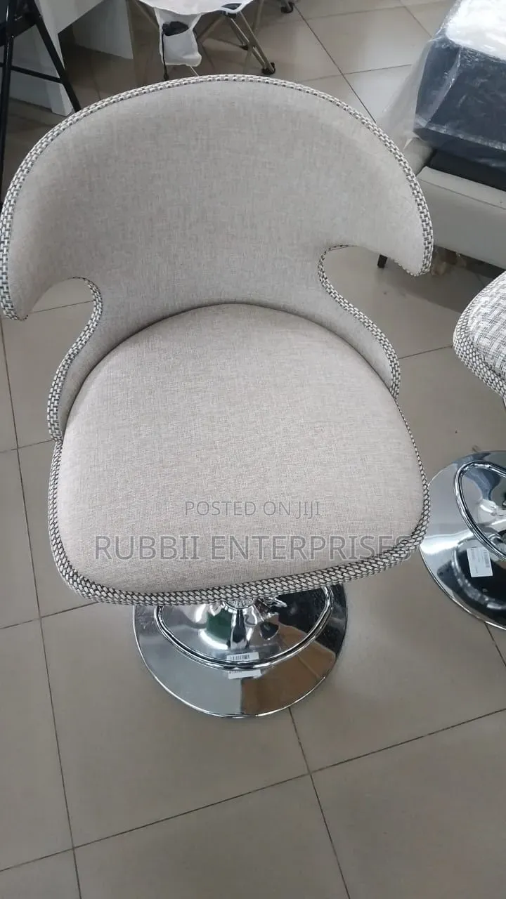 Elegant Curved Back Bar Stool
