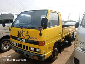 Isuzu Short Big Tyre