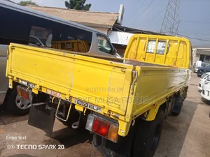 Isuzu Short Big Tyre